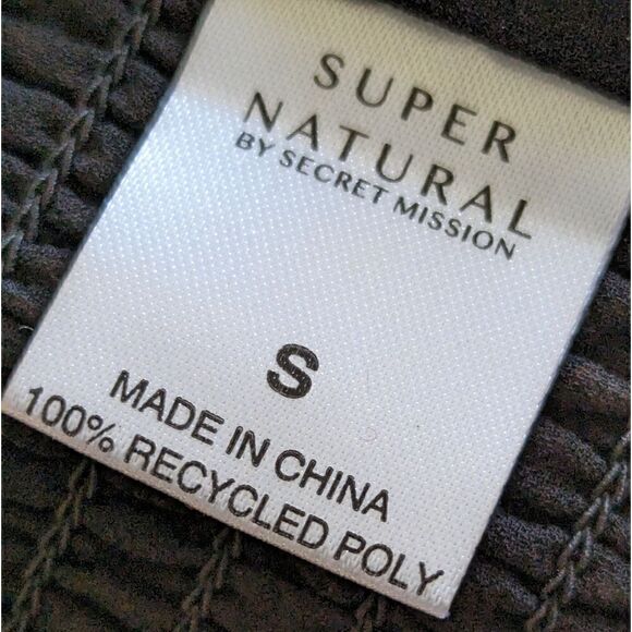 Supernatural by Secret Mission Black Floral Crop Top NWT - Picture 7 of 7